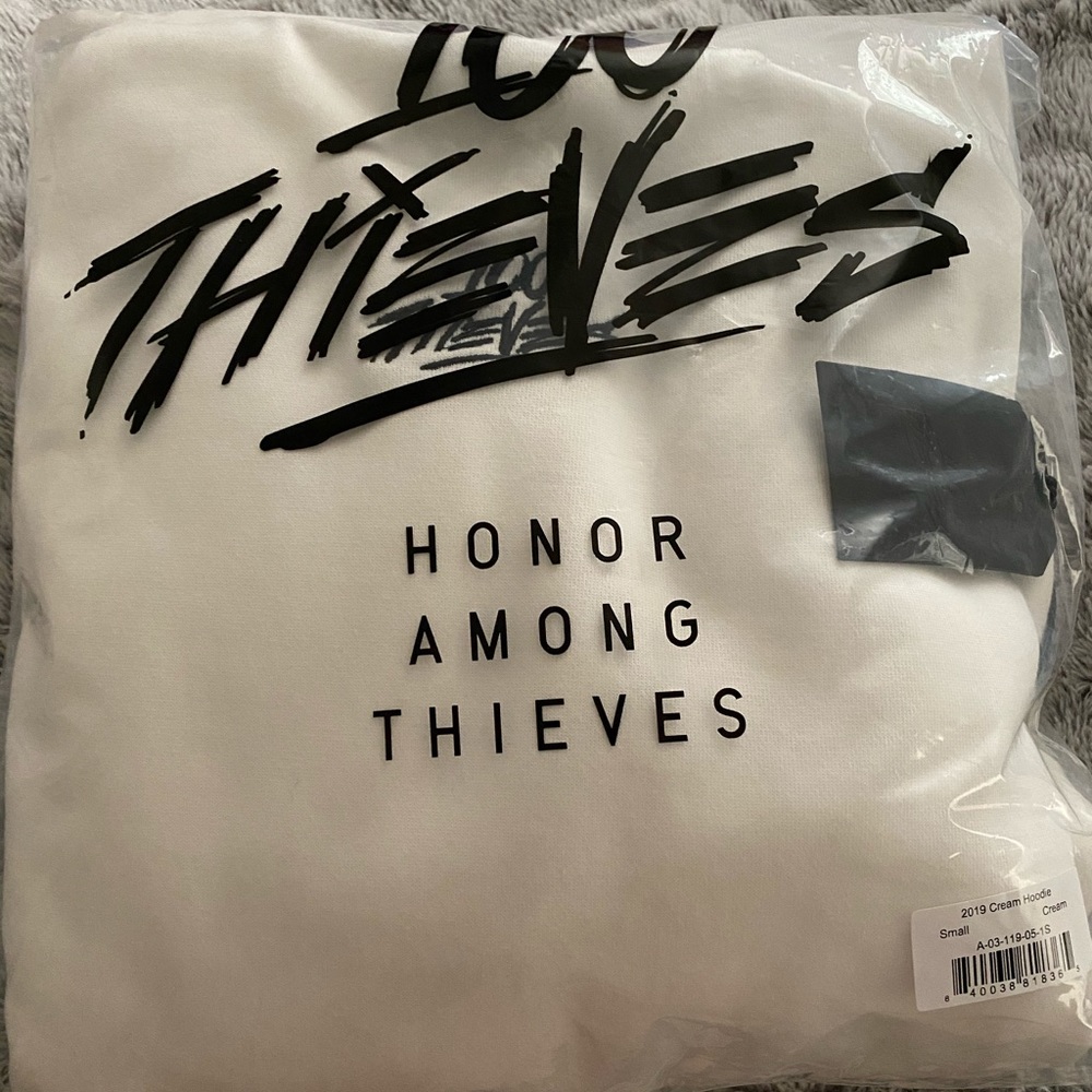 100 Thieves 2019 Cream hoodie SMALL